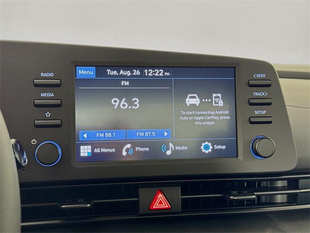 2025 Hyundai Elantra SEL Sport photo 19
