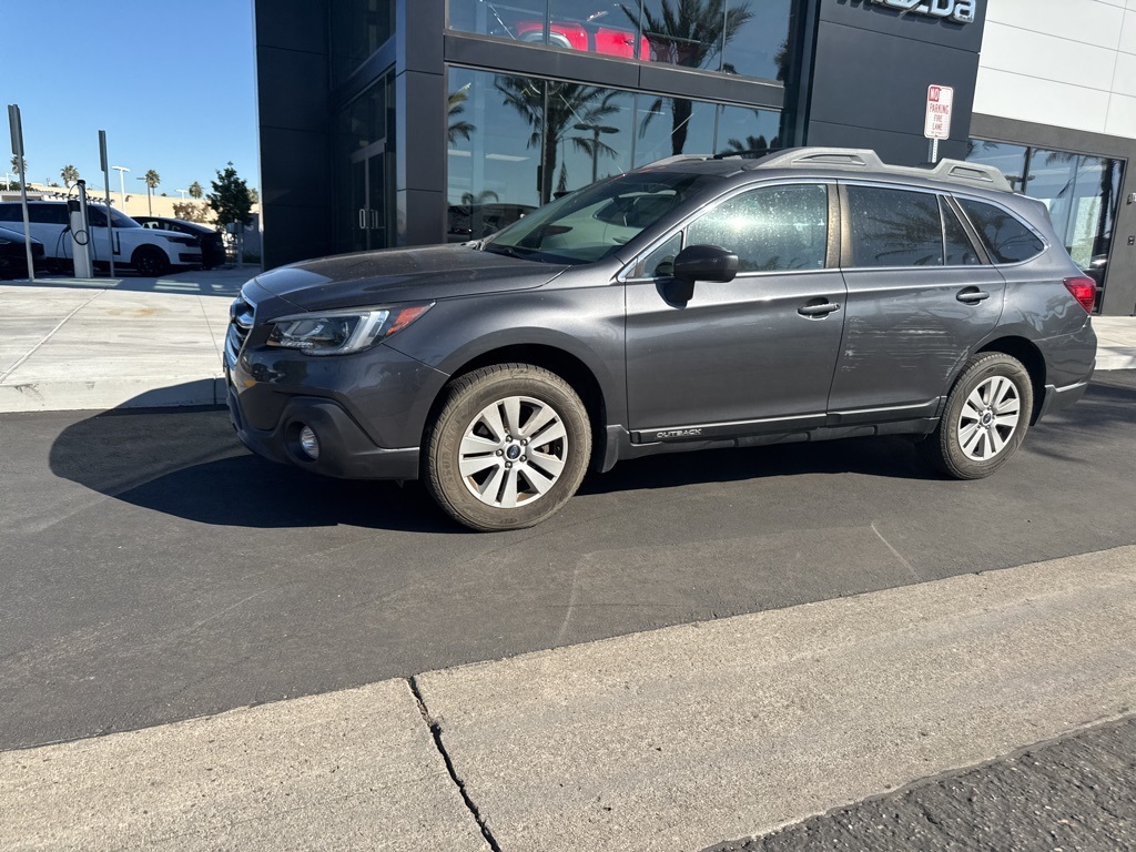 2019 Subaru Outback 2.5i Premium photo 4