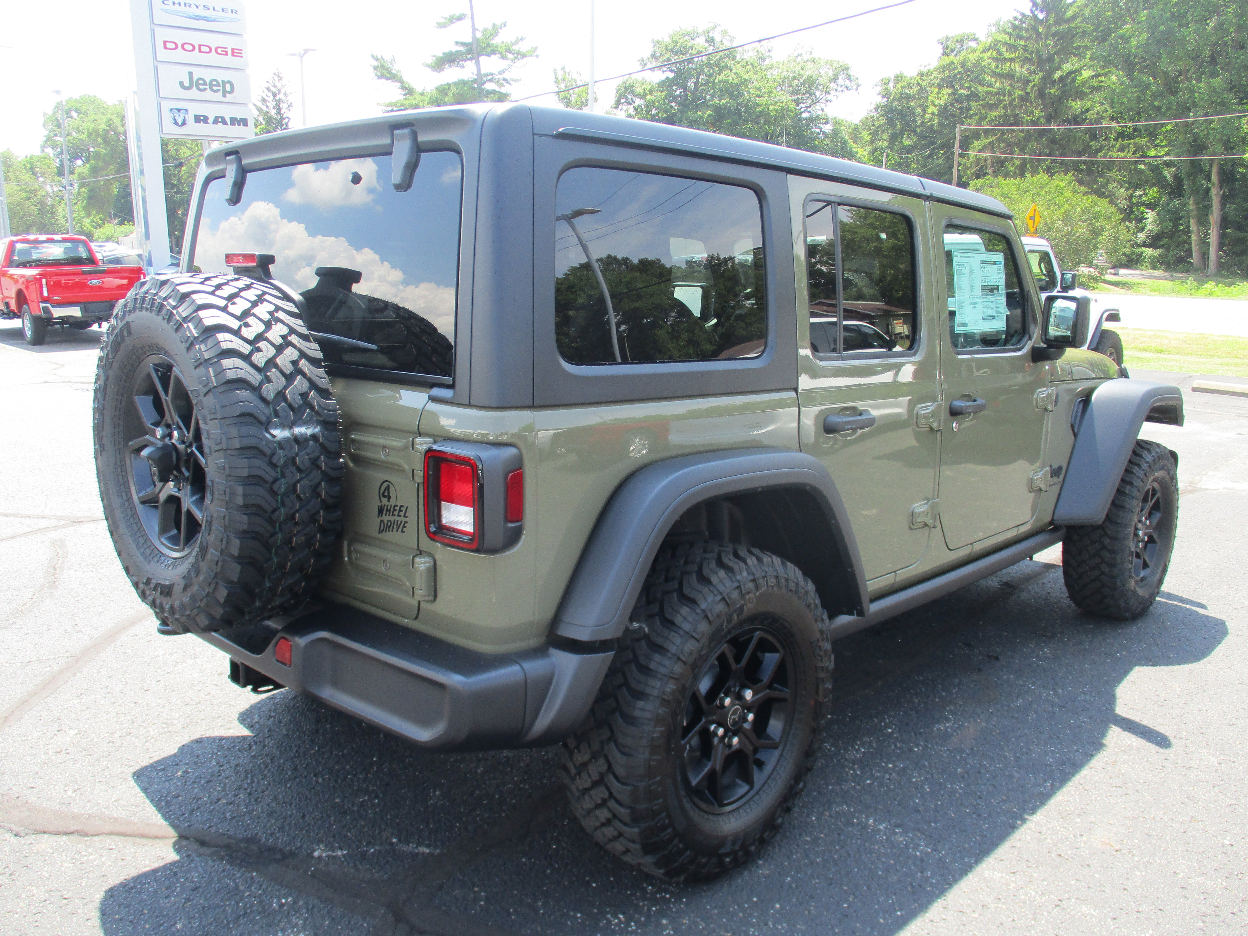 2025 Jeep Wrangler Willys photo 6