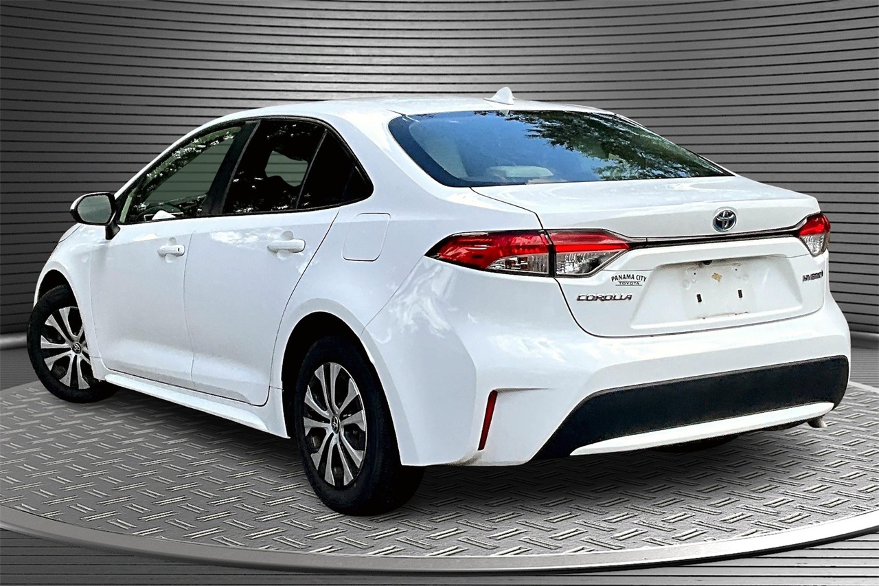2022 Toyota Corolla Hybrid LE photo 4