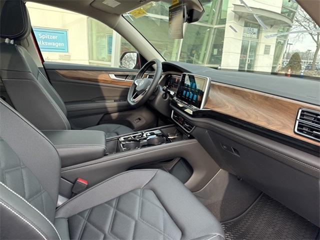 2025 Volkswagen Atlas SE Technology photo 40
