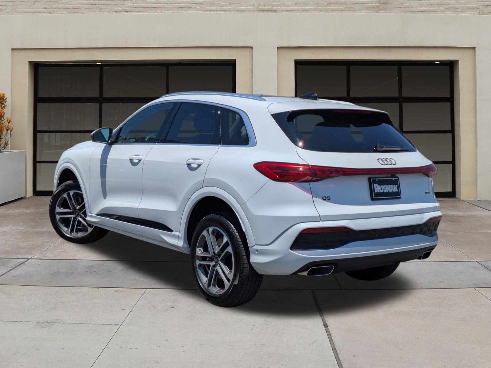 2025 Audi Q5 2.0T Premium photo 3
