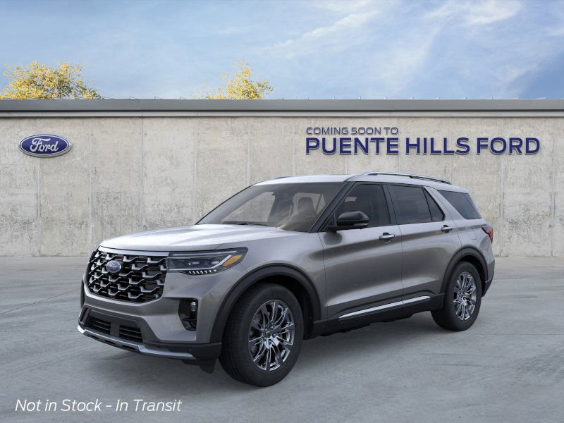 2026 Ford Explorer Platinum's photo