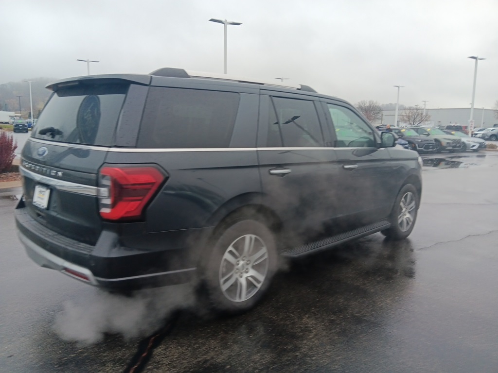 2024 Ford Expedition Limited photo 3