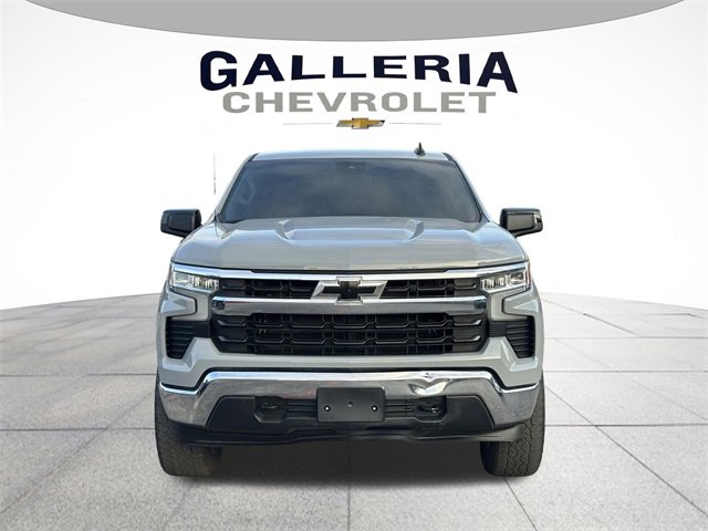 2024 Chevrolet Silverado 1500 LT photo 3
