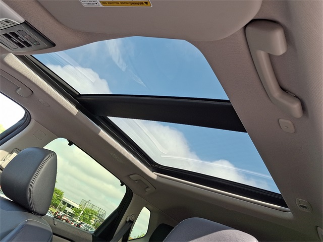 2024 Nissan Rogue SL photo 9