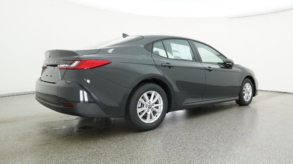 2026 Toyota Camry LE photo 18