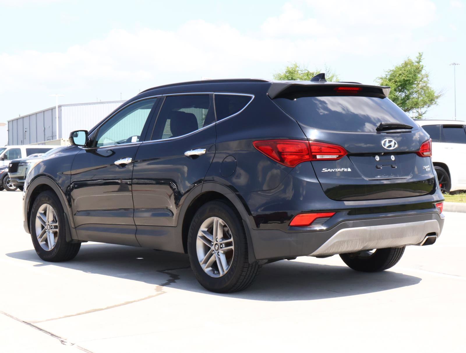 2017 Hyundai Santa Fe Sport photo 3