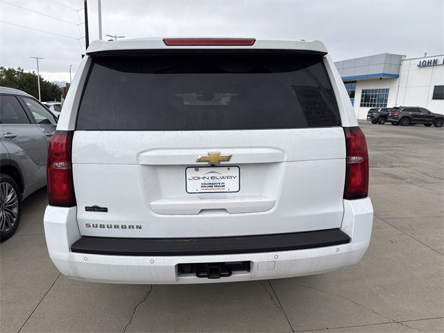 2020 Chevrolet Suburban LT photo 7
