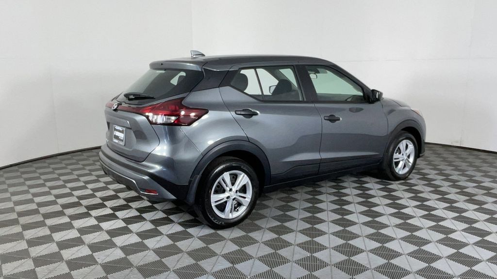 New 2025 Gun Metallic Nissan S image 4