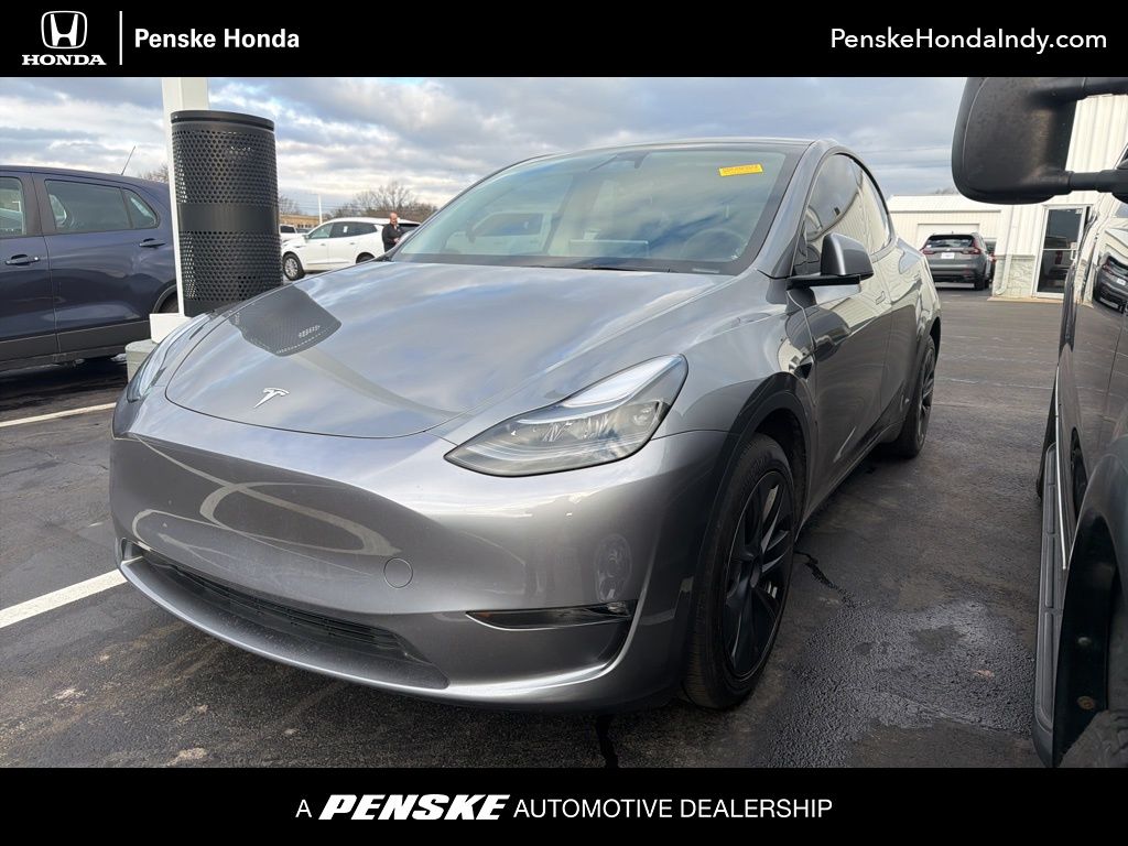 2024 Tesla Model Y Long Range's photo