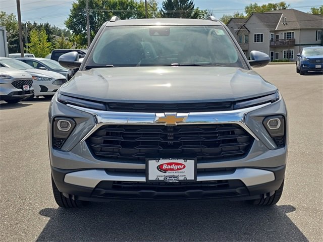 2026 Chevrolet Trailblazer LT photo 2