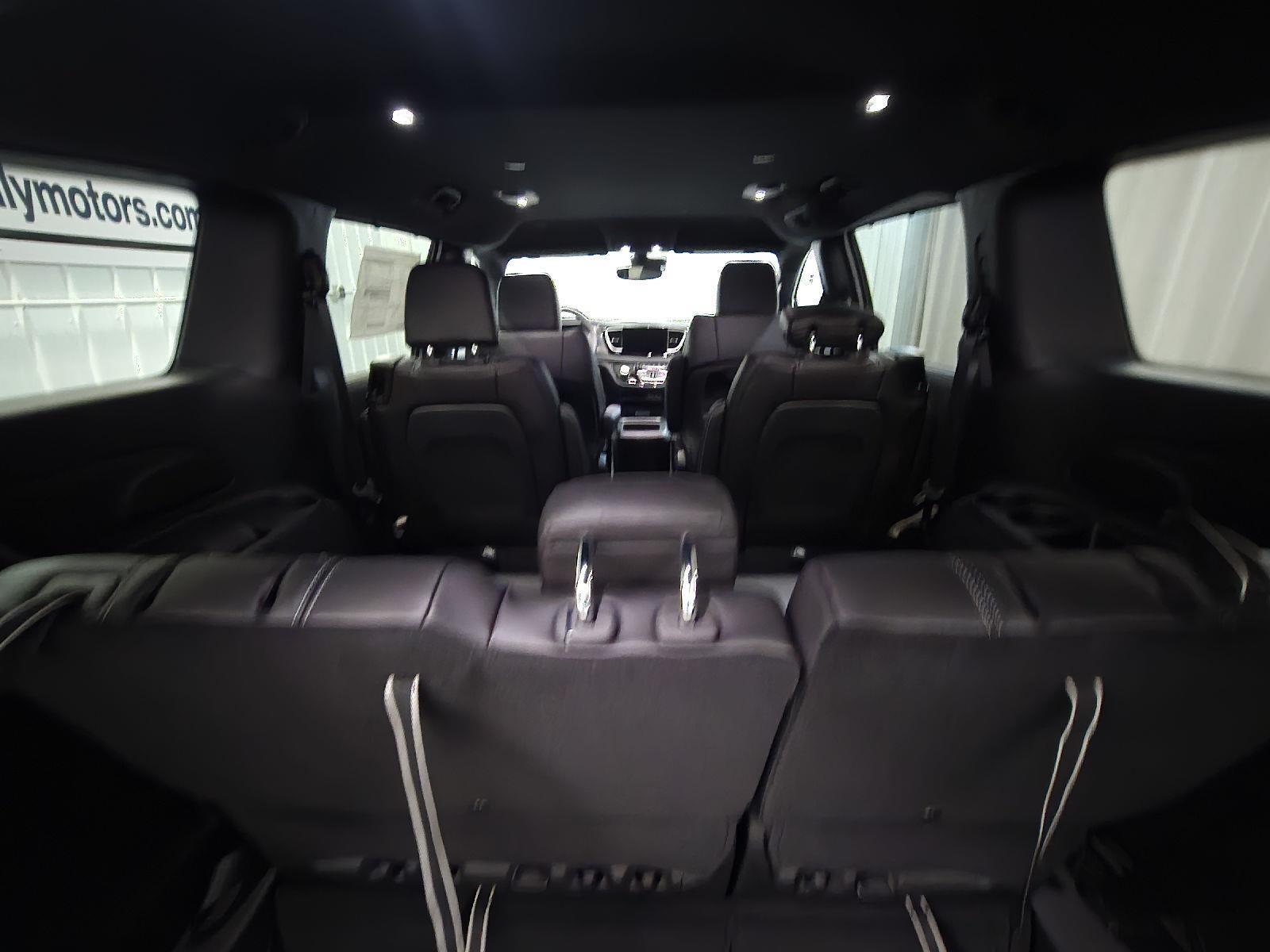 2025 Chrysler Pacifica photo 38