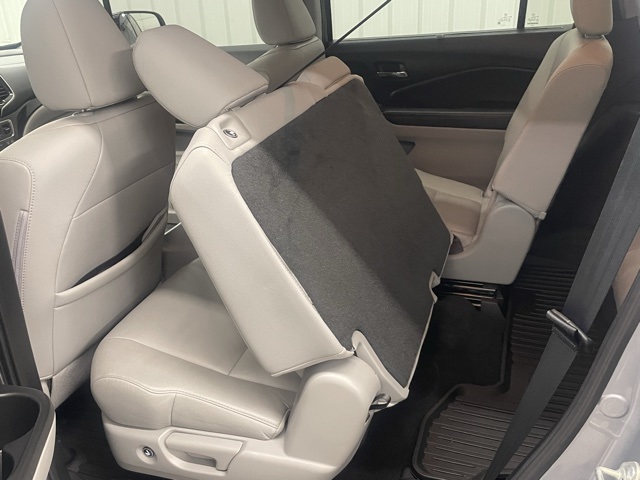2020 Honda Pilot Touring photo 10