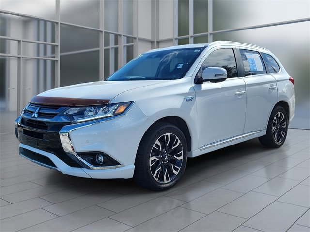 2018 Mitsubishi Outlander GT's photo