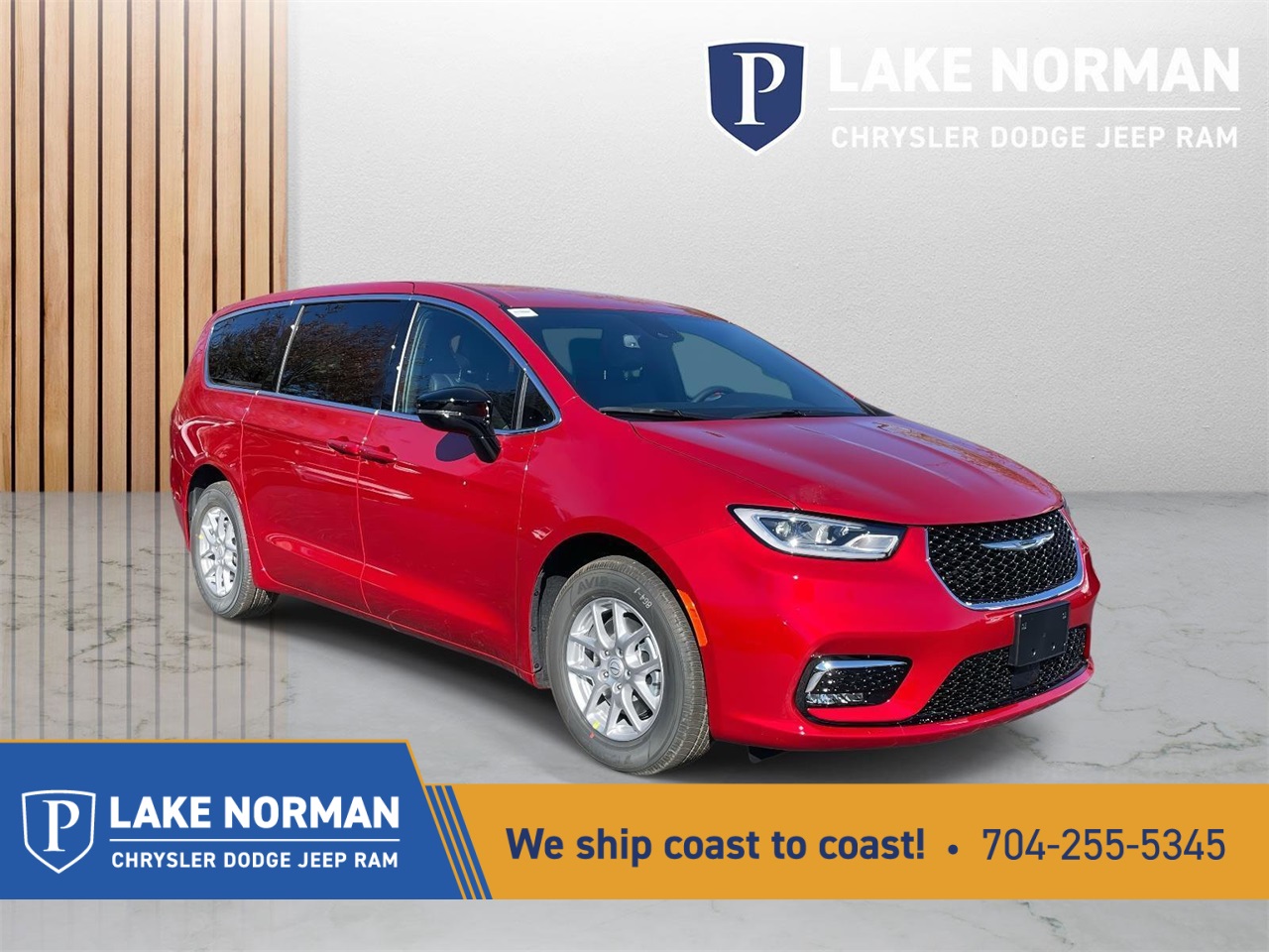 2026 Chrysler Pacifica Select's photo