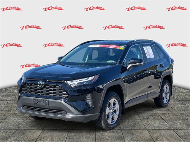 2022 Toyota RAV4 XLE photo 7