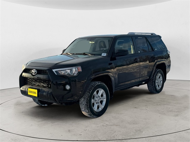 2018 Toyota 4Runner SR5's photo