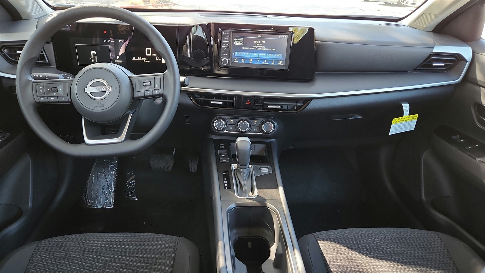2025 Nissan Kicks Play S photo 15