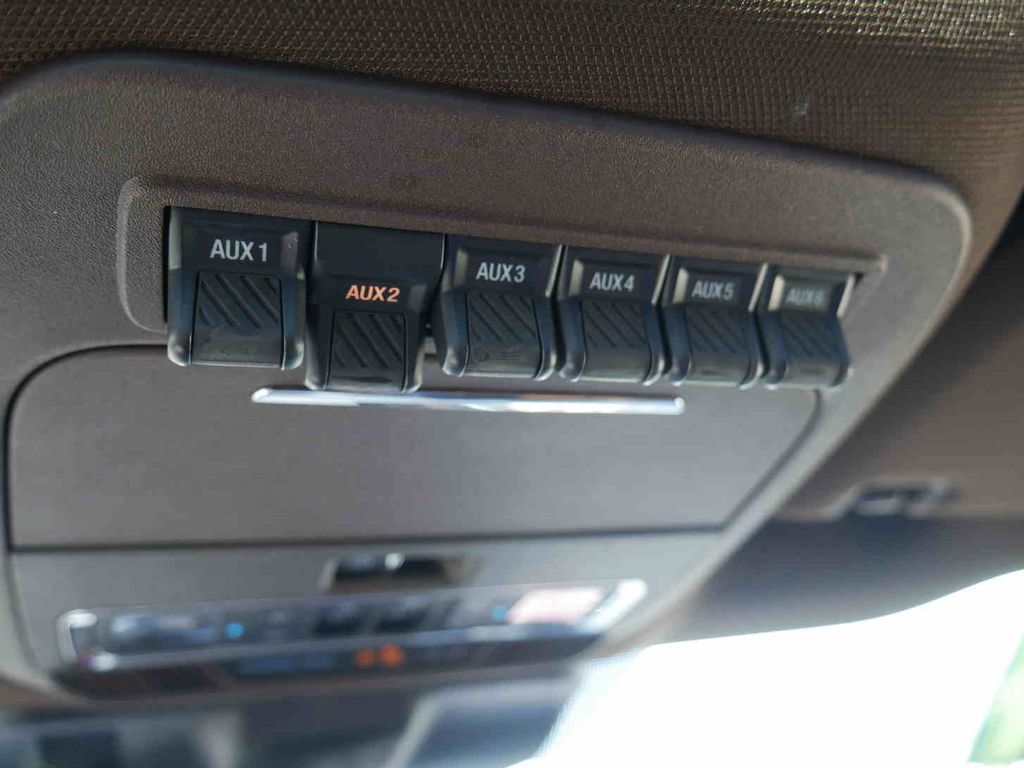 2024 Ford F-350 photo 45