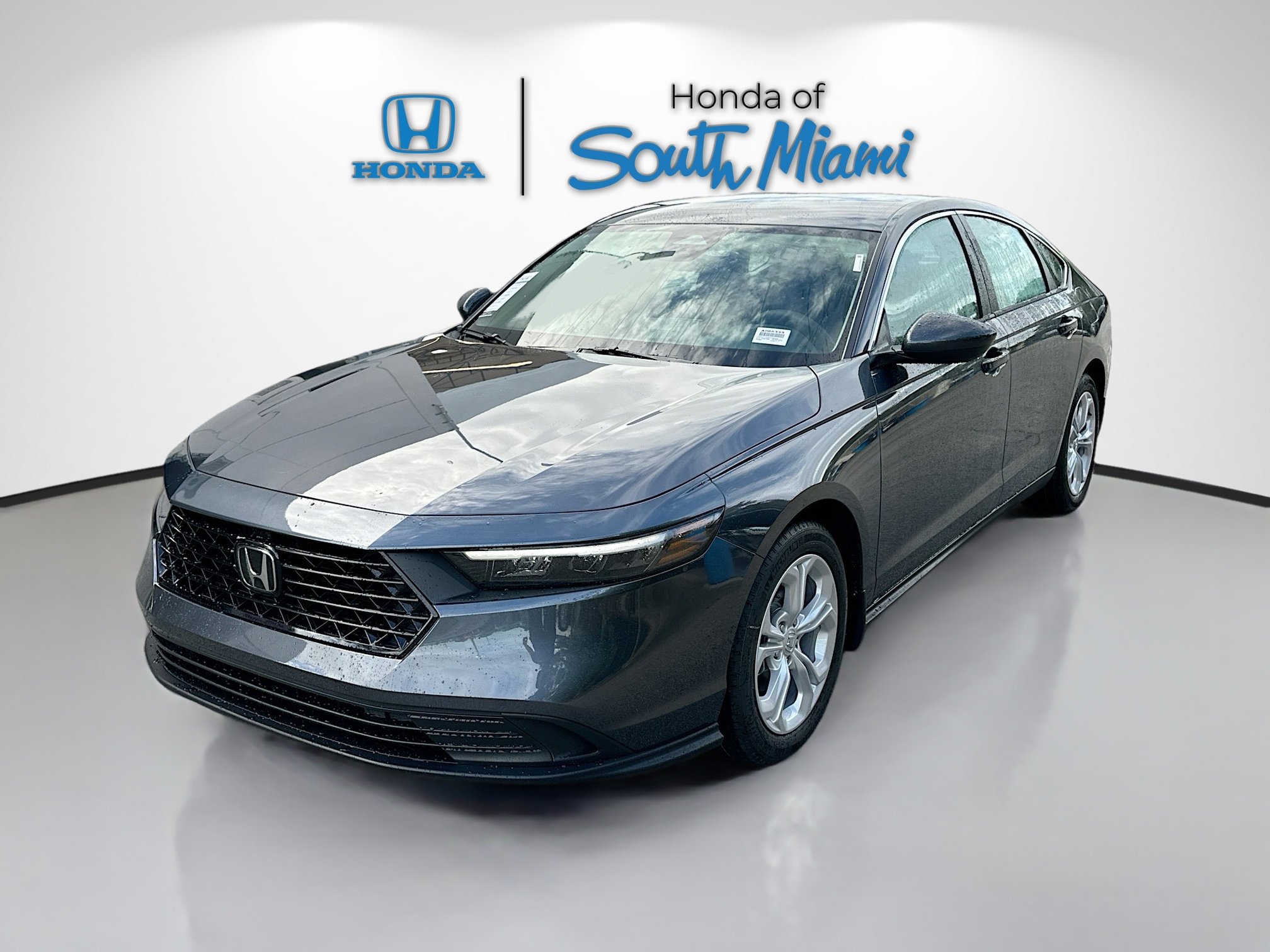 2025 Honda Accord LX photo 3