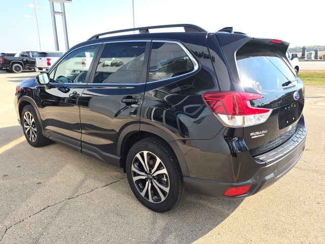 2020 Subaru Forester Limited photo 3