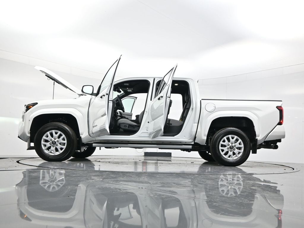2024 Toyota Tacoma photo 57