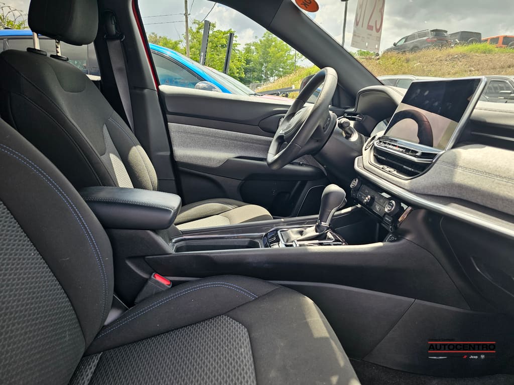 2024 Jeep Compass Sport photo 4