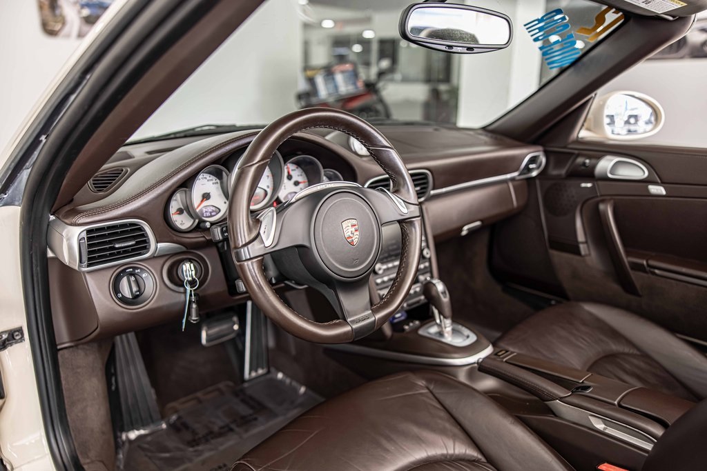 2012 PORSCHE 911 - Image 19