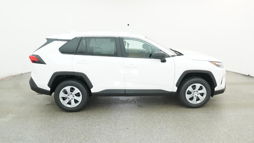2025 Toyota RAV4 LE photo 26