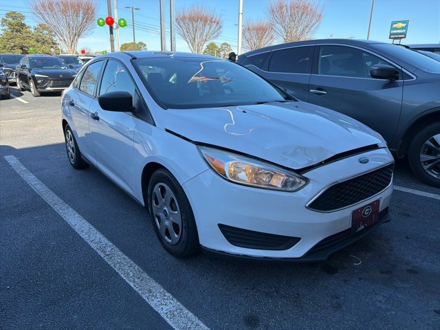 2016 Ford Focus S's photo