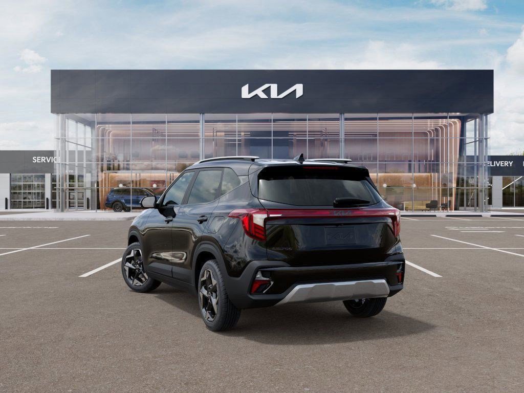 2025 Kia Seltos S X-Line photo 3