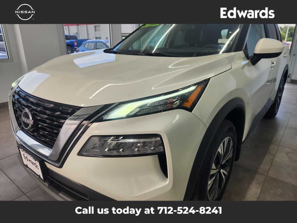 2023 Nissan Rogue SV photo 4