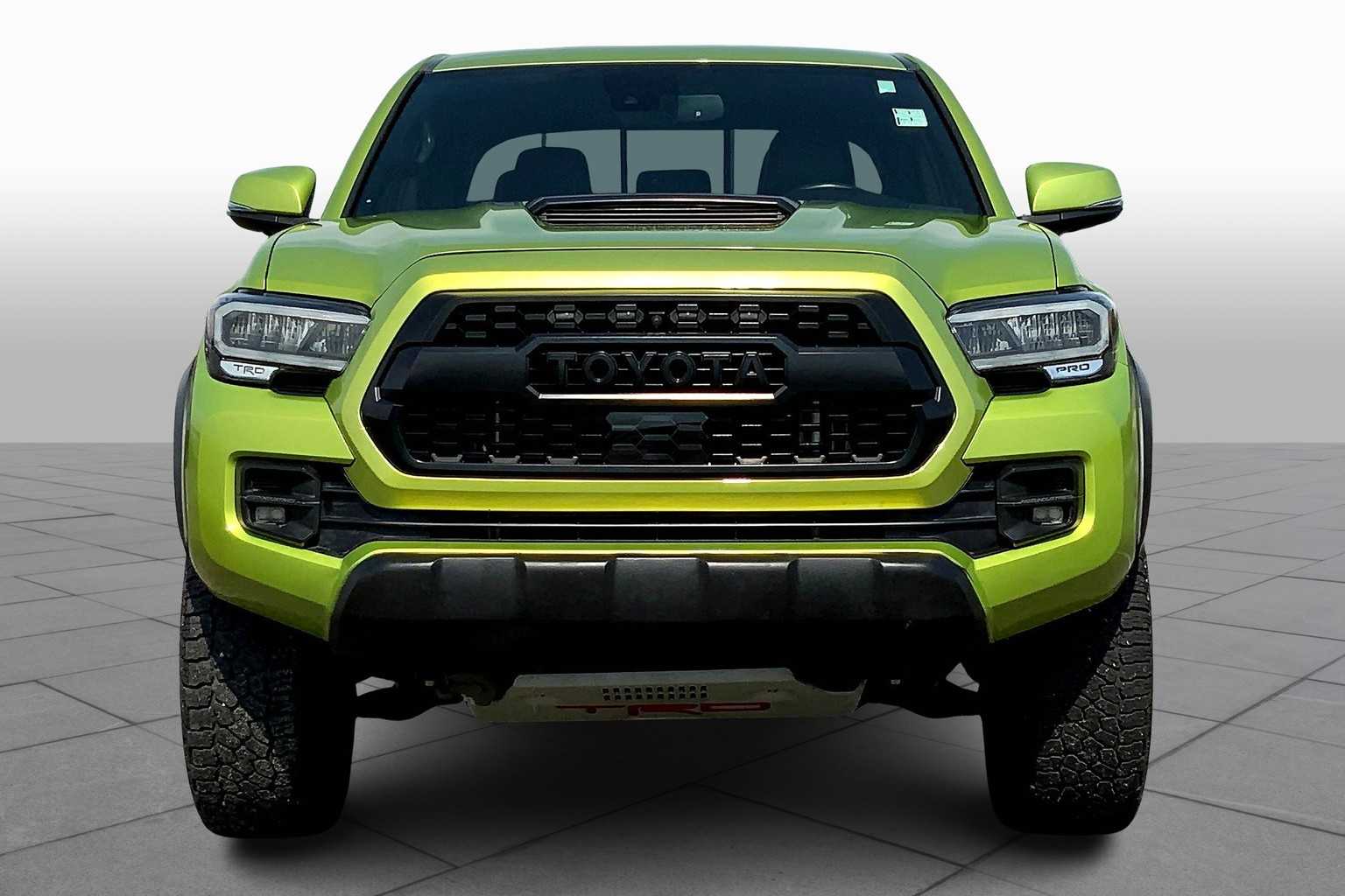2022 Toyota Tacoma TRD Pro photo 3