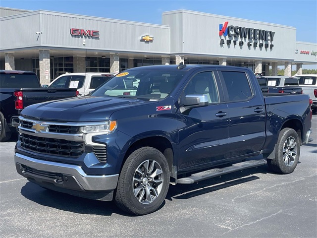 2023 Chevrolet Silverado 1500 LT photo 6