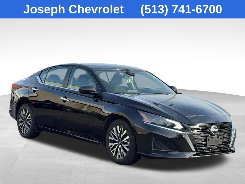 2024 Nissan Altima 2.5 SV photo 3