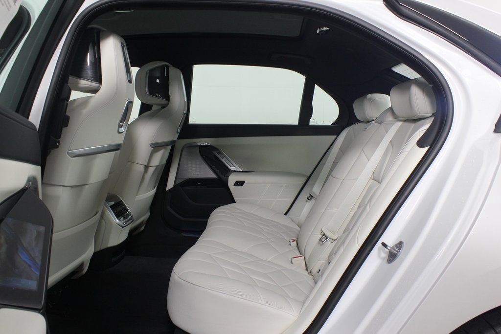 2025 Bmw 760i 760i xDrive photo 6