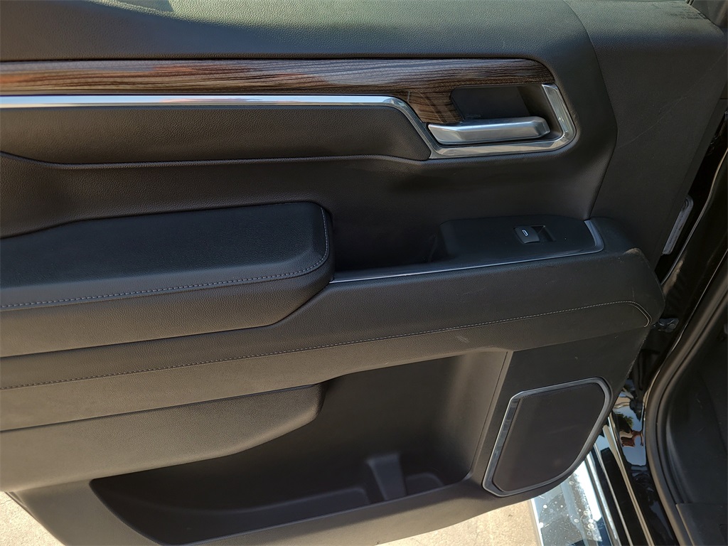 2024 Chevrolet Silverado 1500 LT photo 13