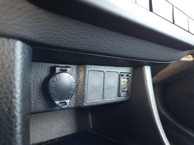 2014 Toyota Corolla Plus photo 26