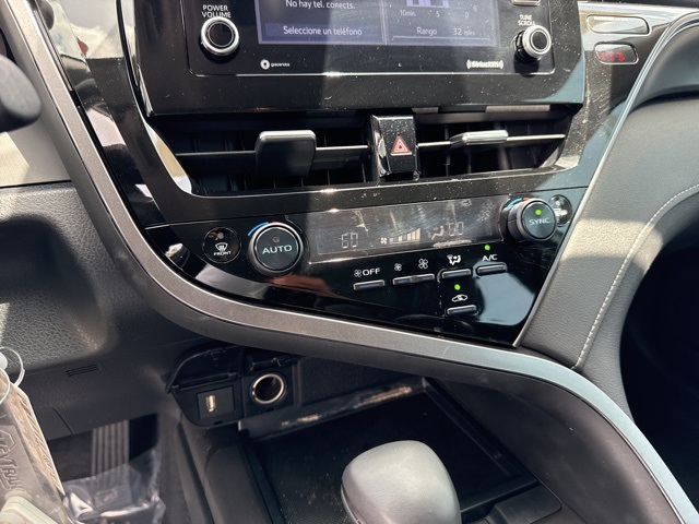 2024 Toyota Camry SE photo 25