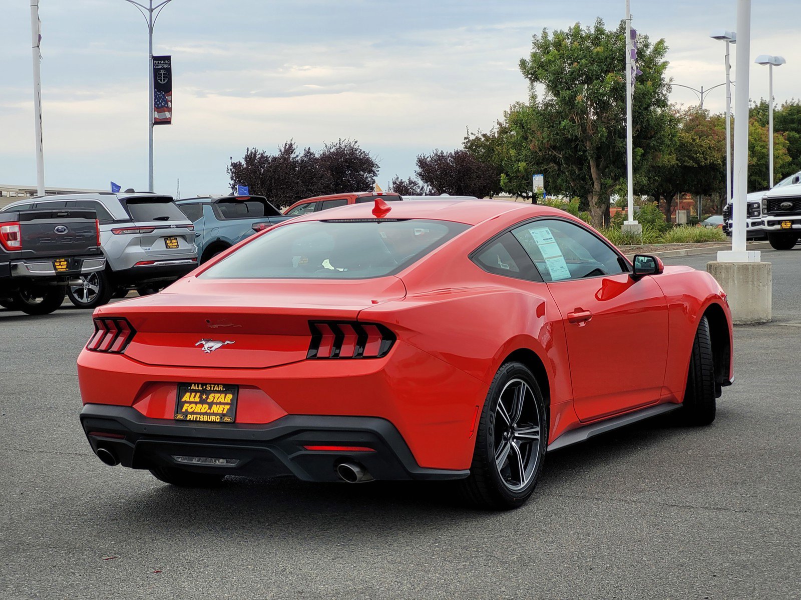 2024 Ford Mustang EcoBoost photo 4