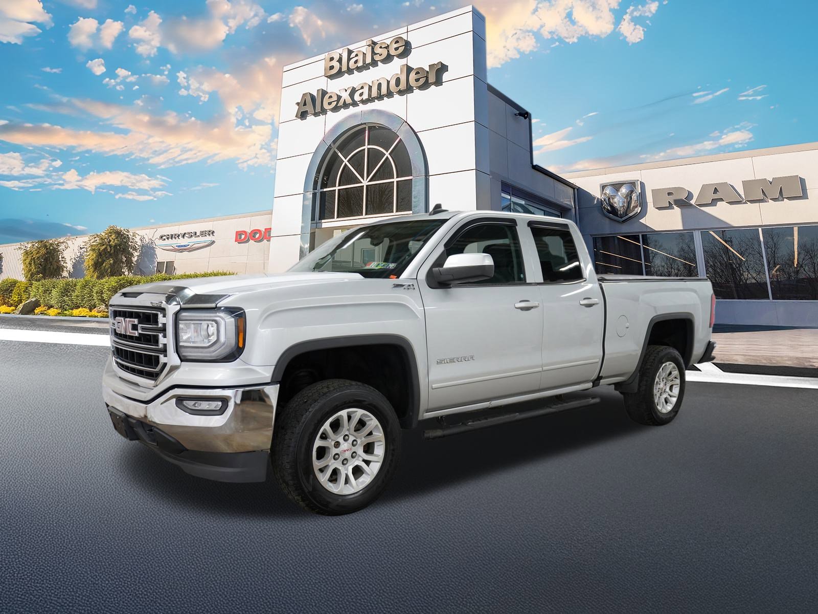 2017 Gmc Sierra 1500 SLE photo 6