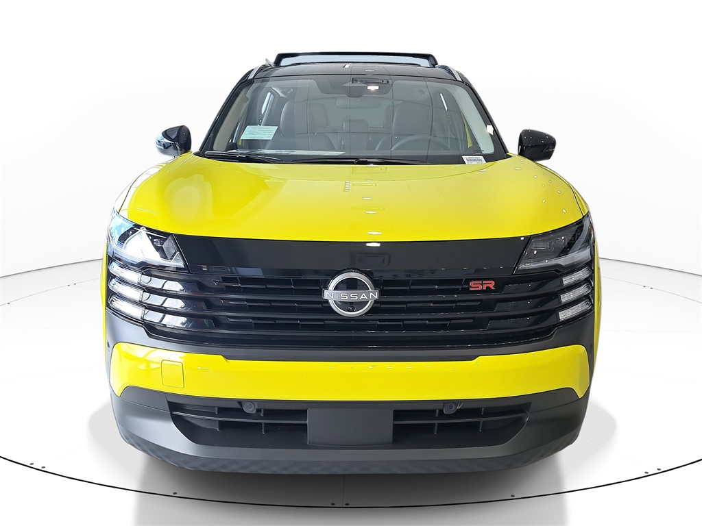 2026 Nissan Kicks SR photo 3