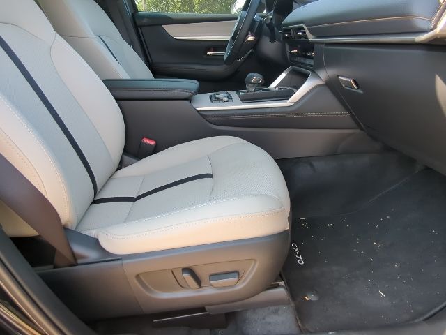2025 Mazda CX-70 Premium photo 28