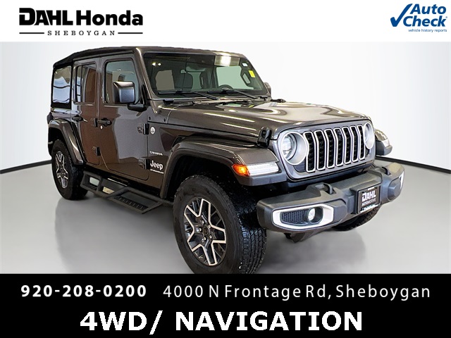 2024 Jeep Wrangler 4-Door Sahara's photo