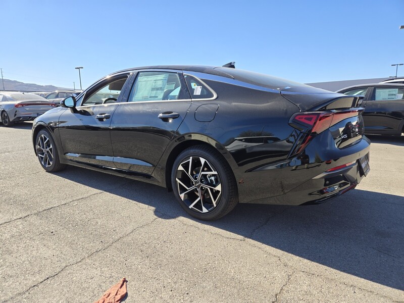 2025 Kia K5 EX photo 4