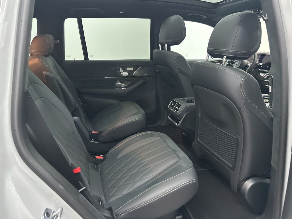 2026 Mercedes Benz GLS AMG 63 4MATIC photo 22