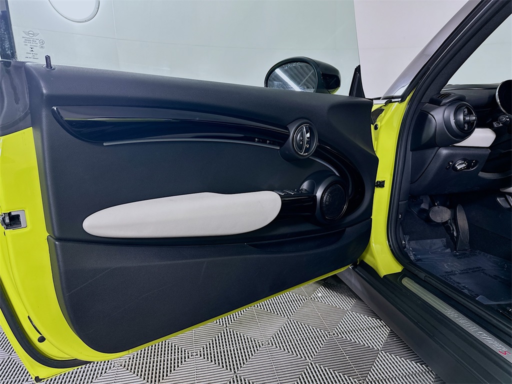 2023 Mini Cooper Convertible S photo 19