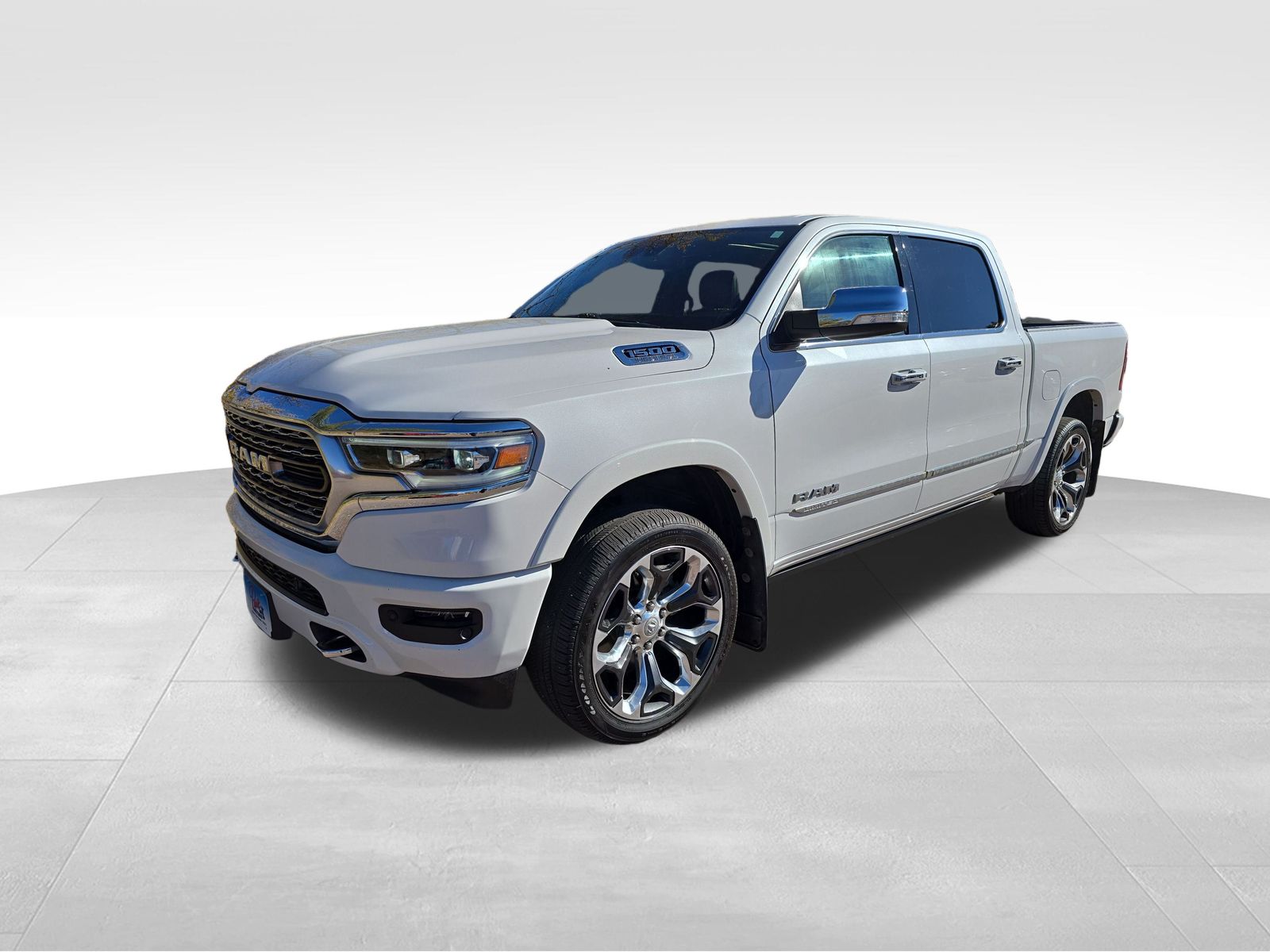 2019 Ram 1500 Limited photo 2