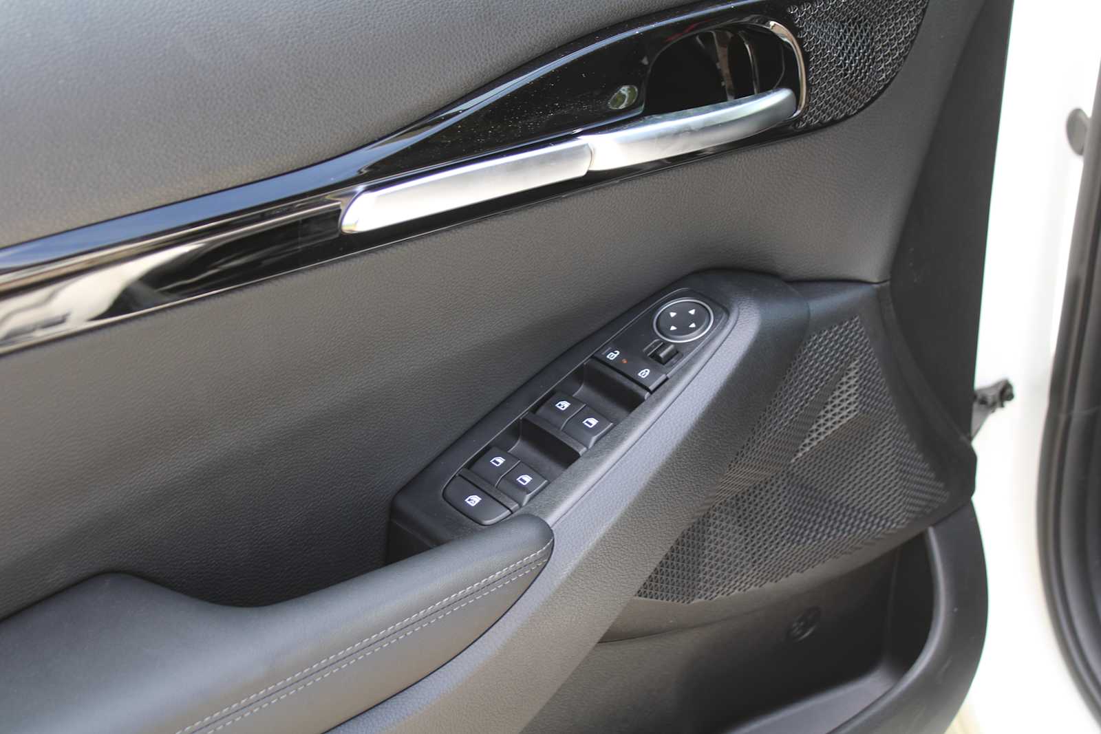 2025 Kia Seltos S photo 32